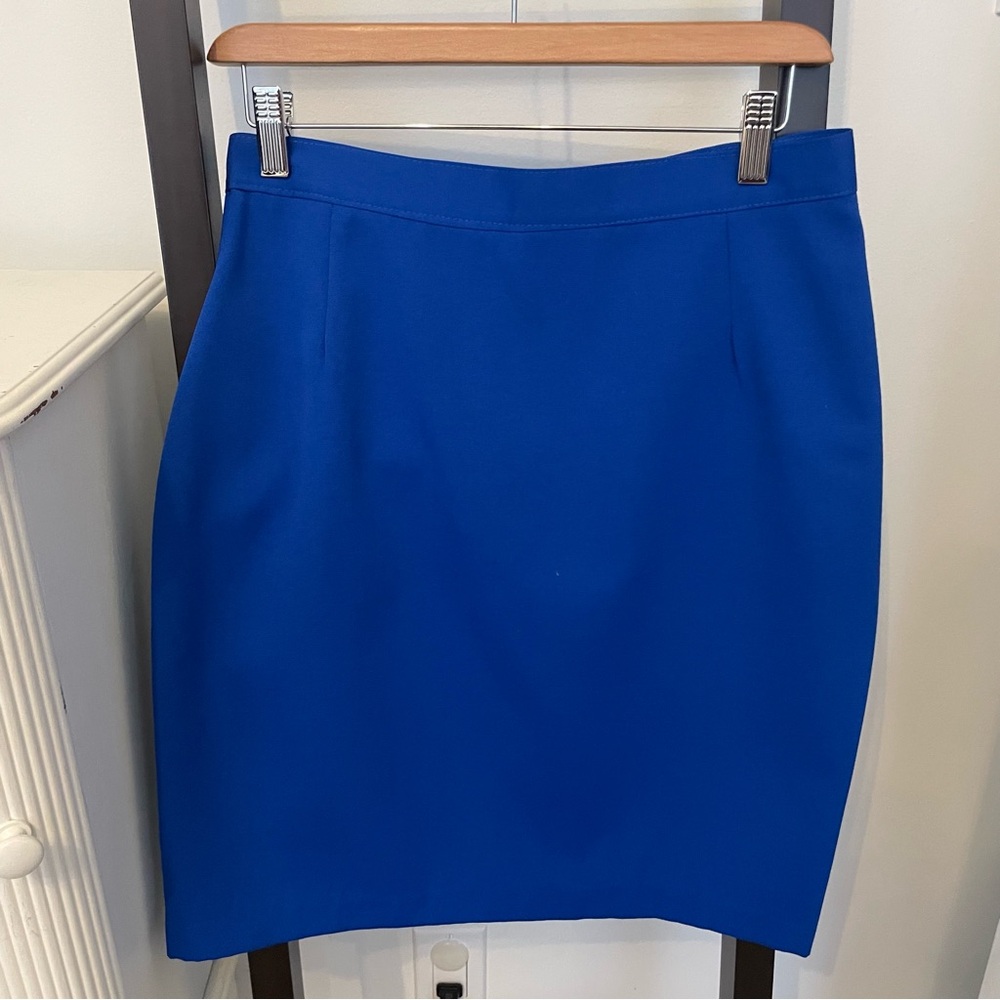 Elegant Blue Women's Skirt. 90s vintage (I think) size 11/12 petite. EUC.